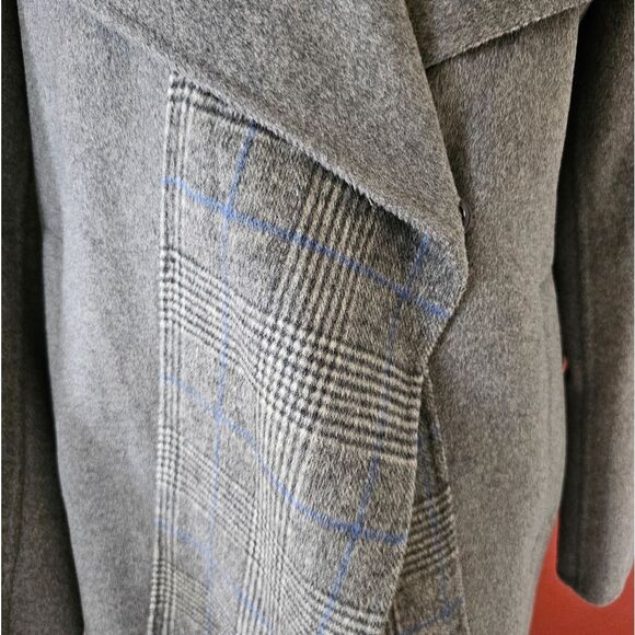 Stylish Gray Wrap Coat - Picture 6 of 12